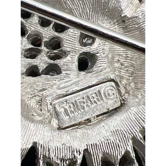 Crown Trifari@ Trifanium Rhinestone Swirl Brooch Silver-Tone Rope-Knot Signed - Picture 5 of 9